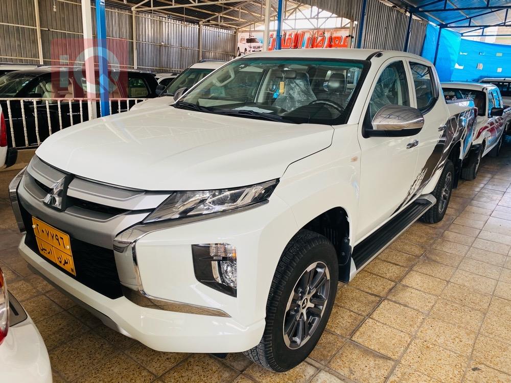 میتسوبیشی L200
